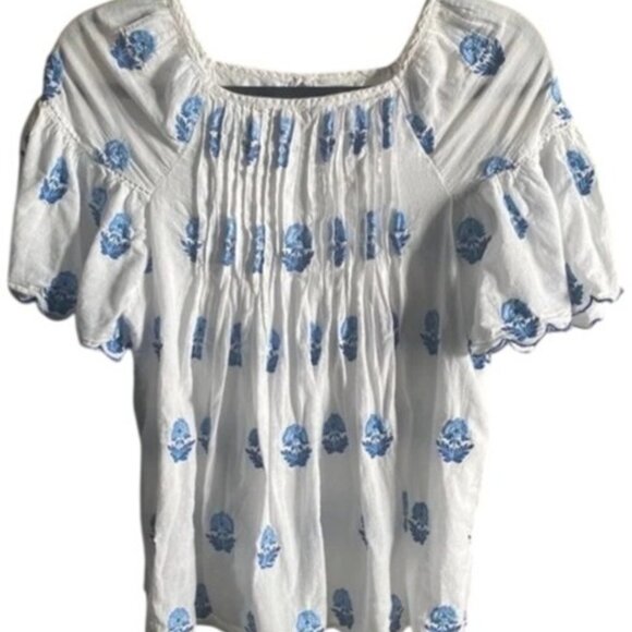 A Loves A White and Blue Embroidered Floral Top/ Size Medium - Picture 1 of 8